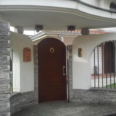 Crespi House Bed & Breakfast Parabiago Exterior foto