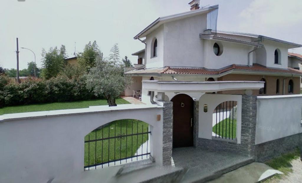 Crespi House Bed & Breakfast Parabiago Exterior foto
